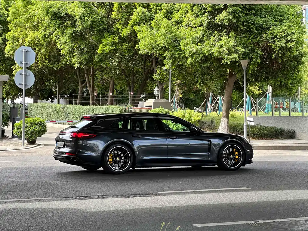 Porsche Panamera 2018 — фото 4
