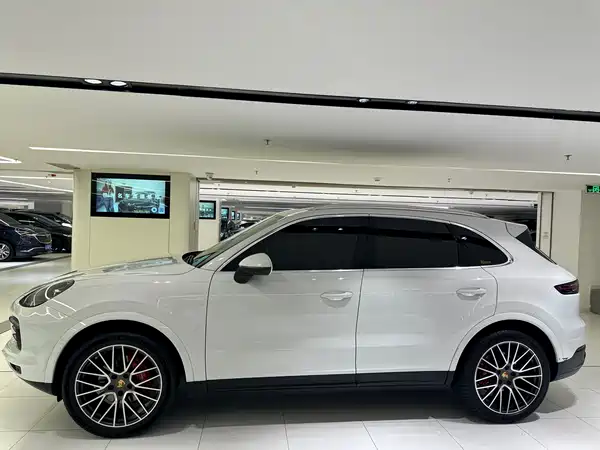 Porsche Cayenne 2019