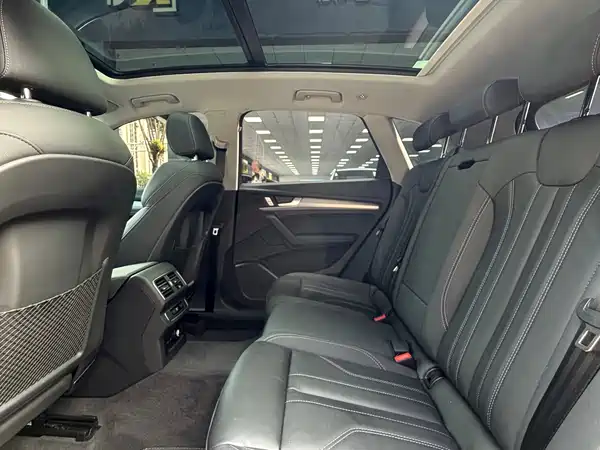 Audi Q5L 2023