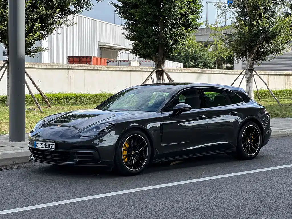 Porsche Panamera 2018 — фото 50