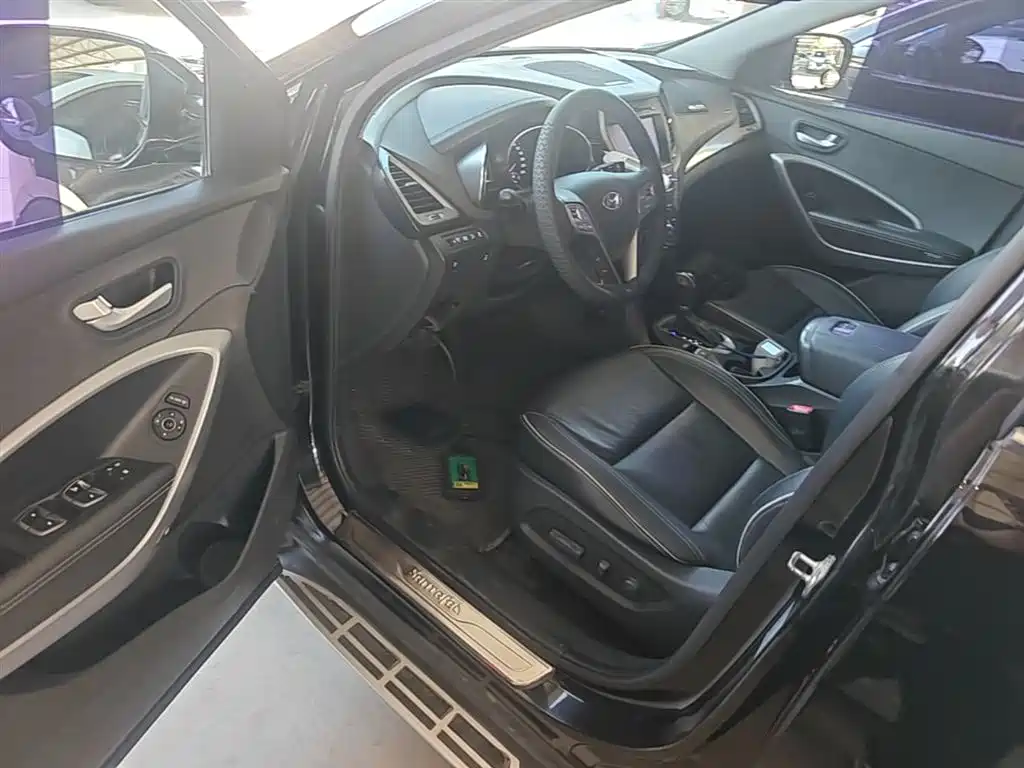 Hyundai Santa Fe 2017 — фото 16