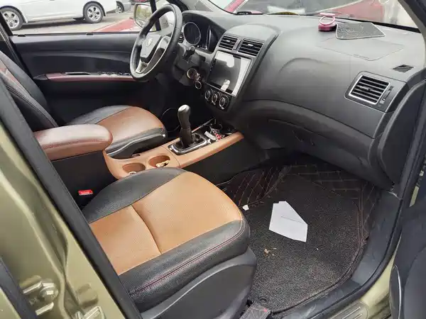 Dongfeng Jingyi X5 2015