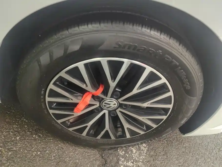 Volkswagen Sagitar 2021
