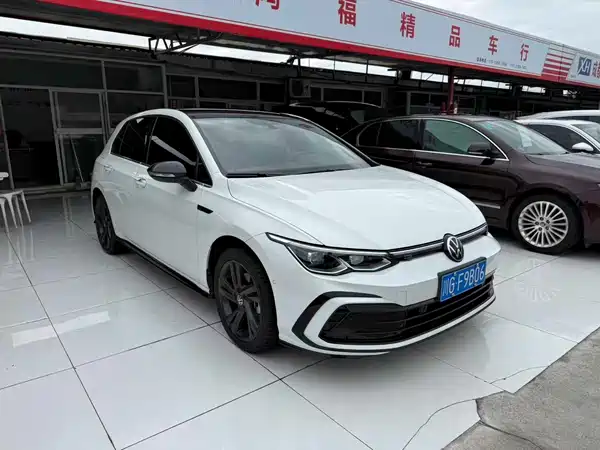 Volkswagen Golf 2023