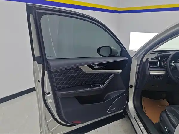 Hongqi HS5 2019