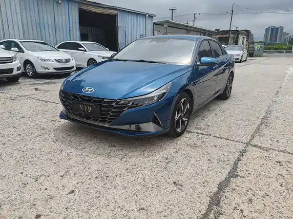 Hyundai Elantra 2021