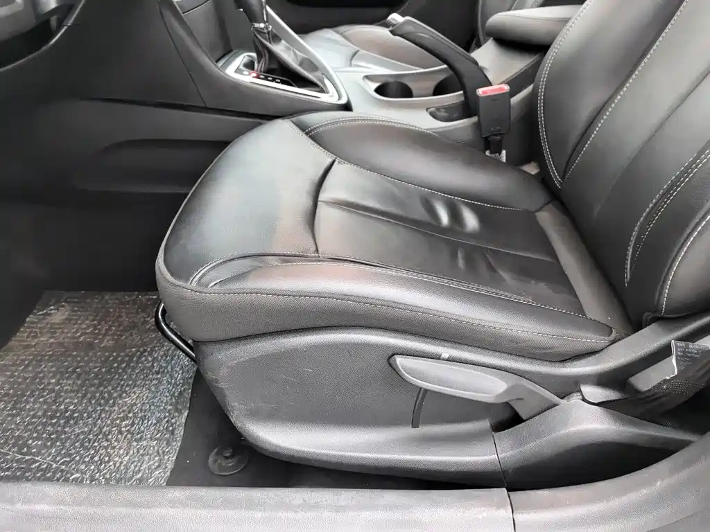 Buick Excelle GT 2017 — фото 20