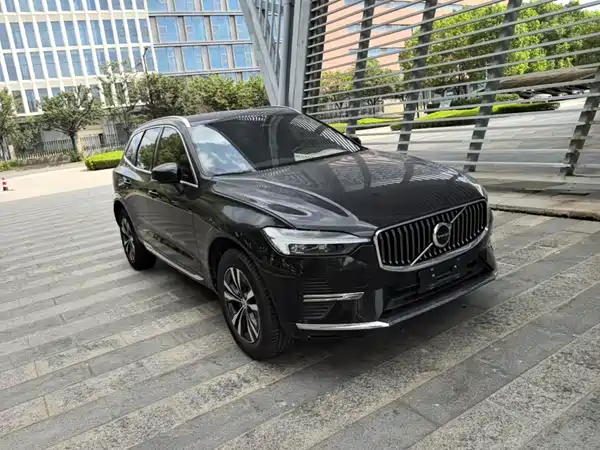 Volvo XC60 2022