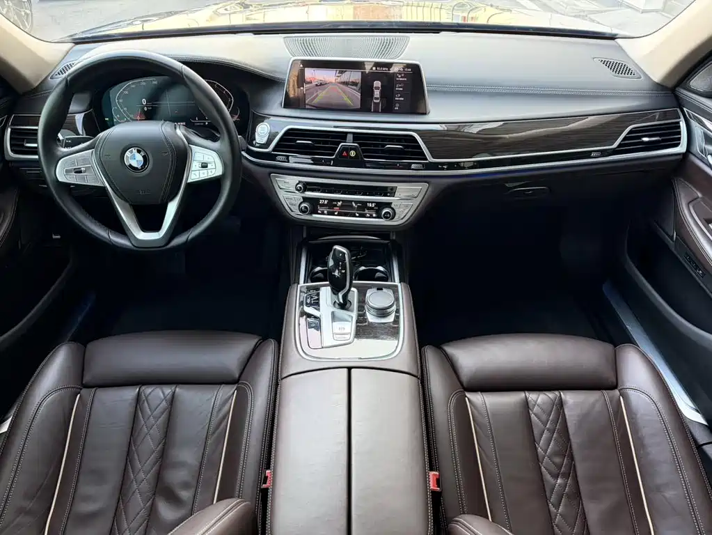 BMW 7 Series 2022 — фото 20