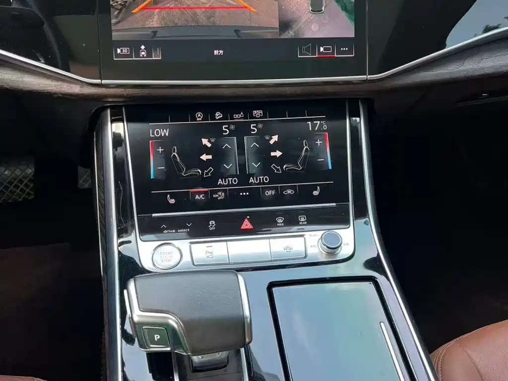 Audi Q7 2020 — фото 12