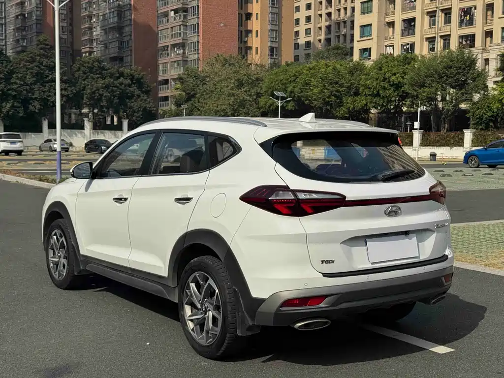 Hyundai Tucson 2020 — фото 13