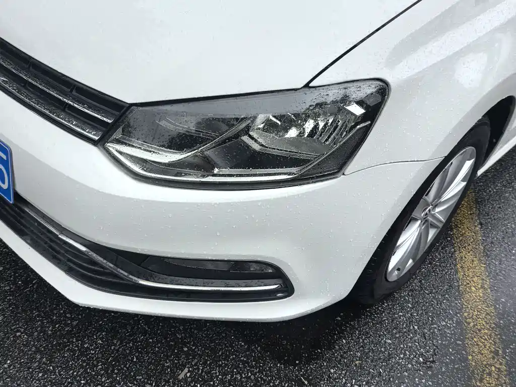 Volkswagen Polo 2015