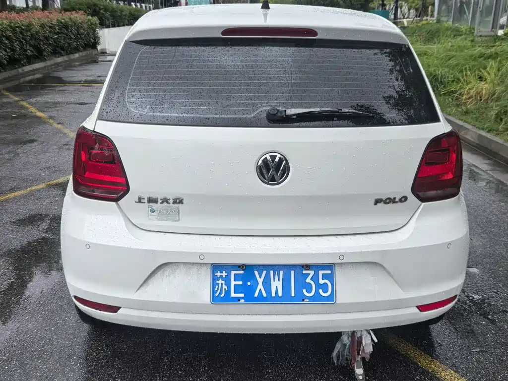 Volkswagen Polo 2015 — фото 10