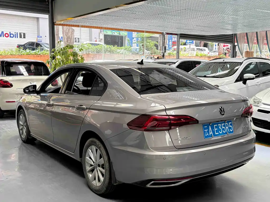 Volkswagen Bora 2021