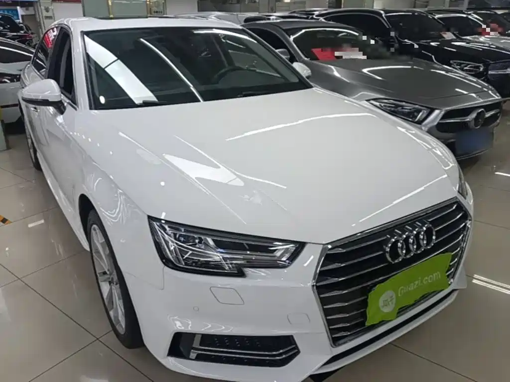 Audi A4L 2020