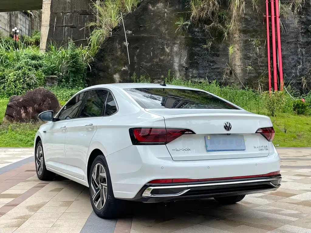 Volkswagen Sagitar 2023