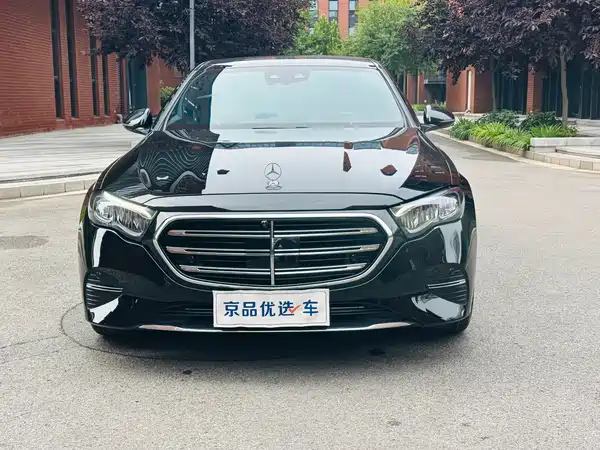 Mercedes-Benz E-Class 2024