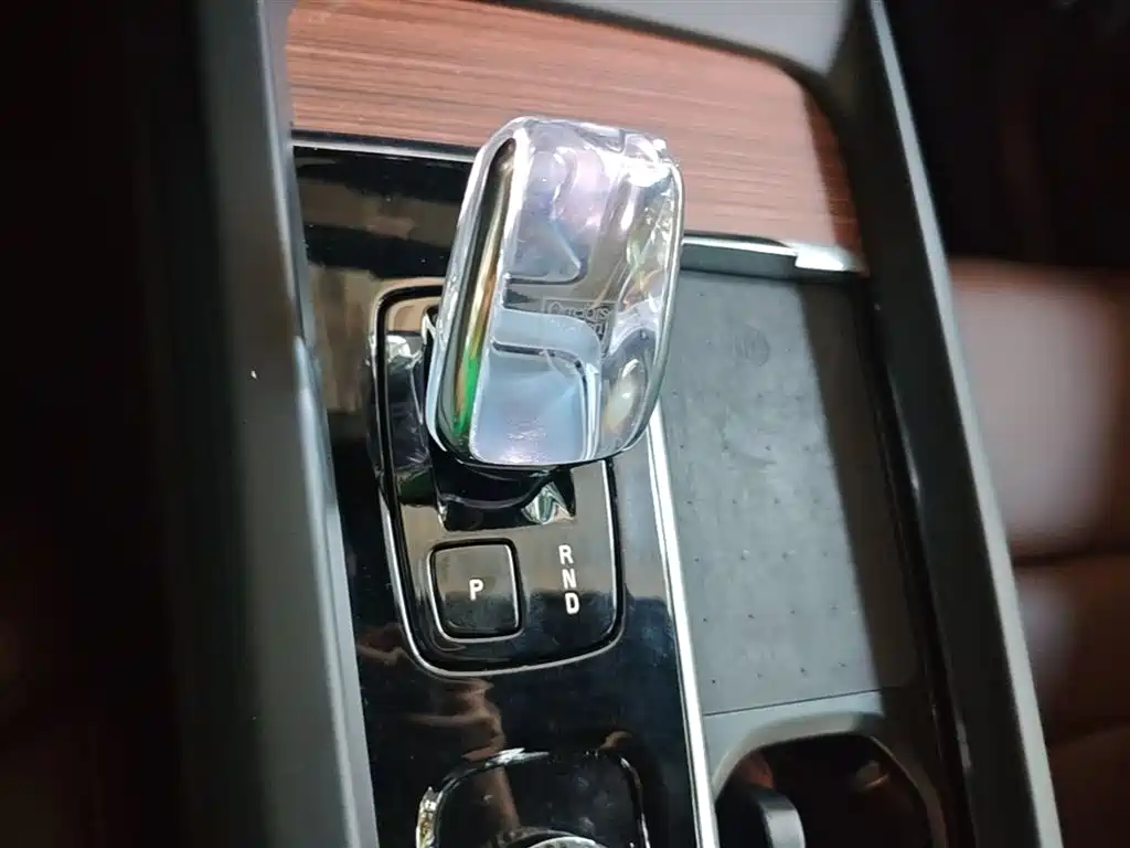 Volvo XC60 PHEV 2024 — фото 14