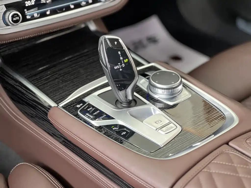 BMW 7 Series 2022 — фото 11
