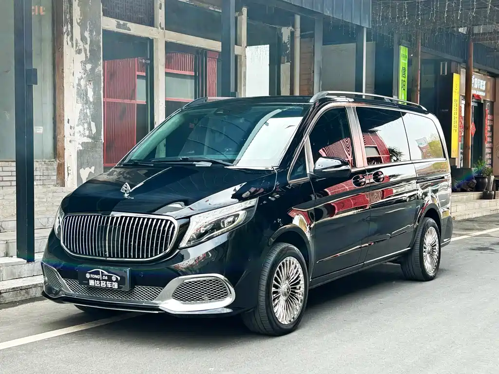 Mercedes-Benz V-Class 2021 — фото 1