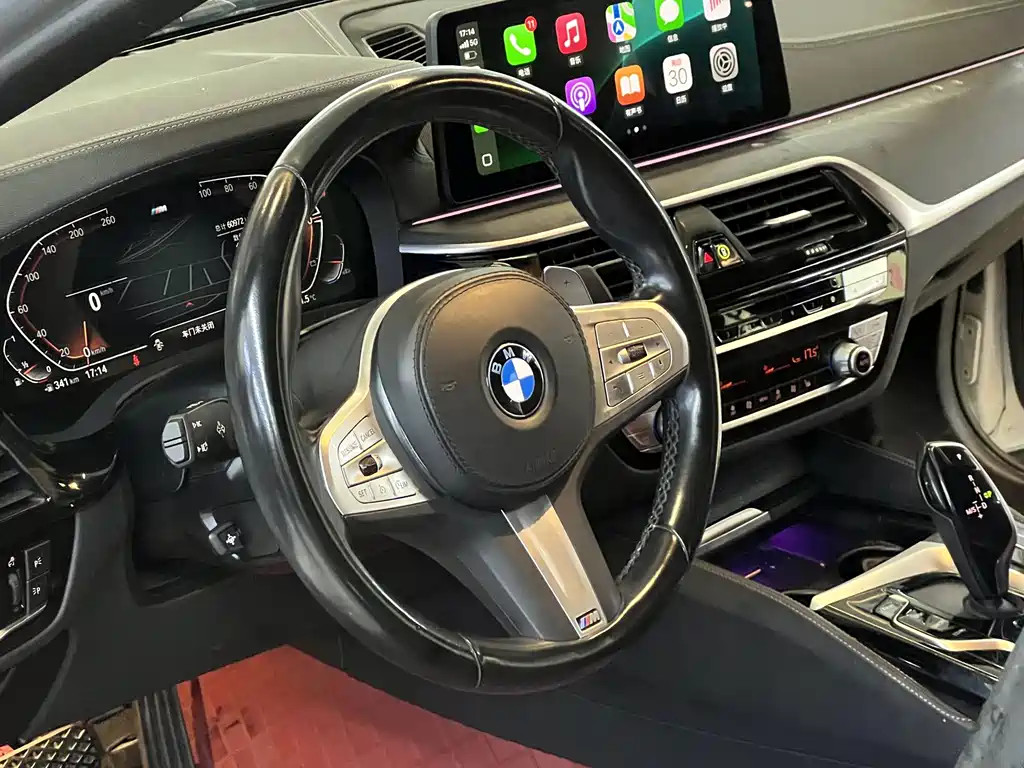BMW 5 Series 2023 — фото 12