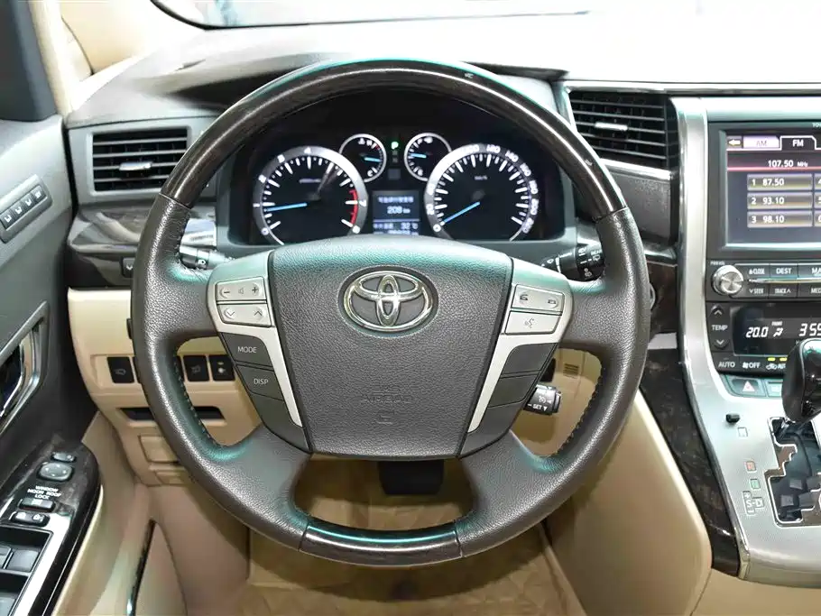 Toyota Alphard 2013 — фото 14