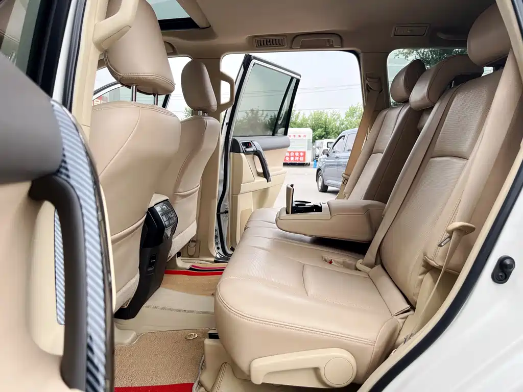 Toyota Prado 2018 — фото 18