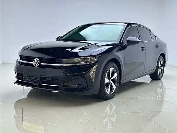 Volkswagen Magotan 2025