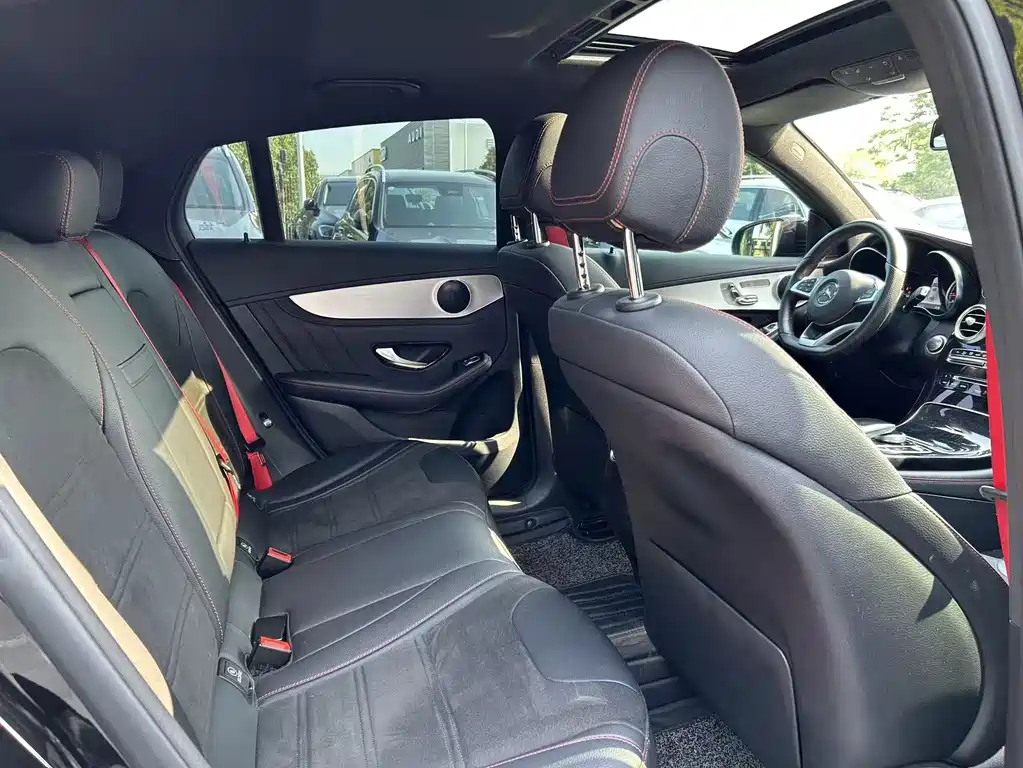 Mercedes-Benz GLC Coupe AMG 2018 — фото 13