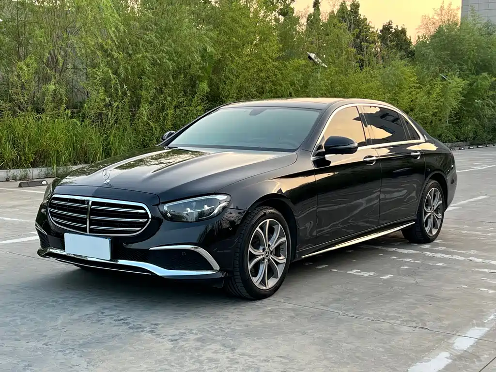 Mercedes-Benz E-Class 2021 — фото 1