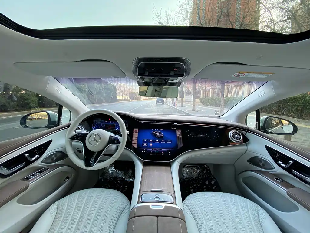 Mercedes-Benz EQS 2024 — фото 14