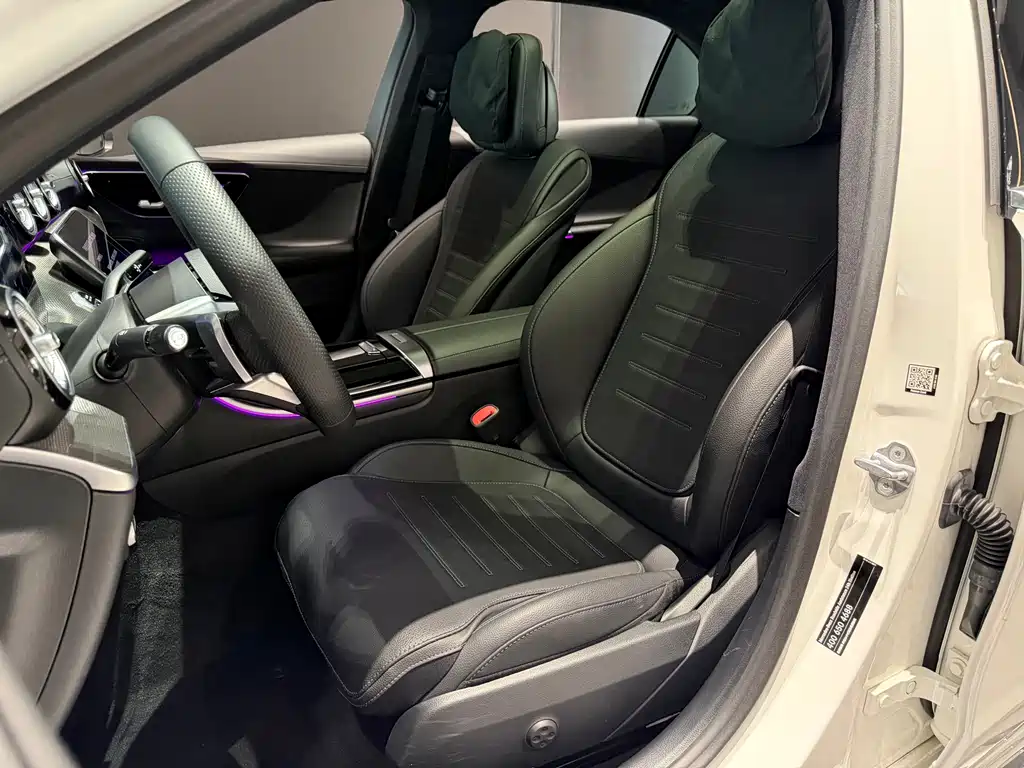 Mercedes-Benz C-Class 2023 — фото 8