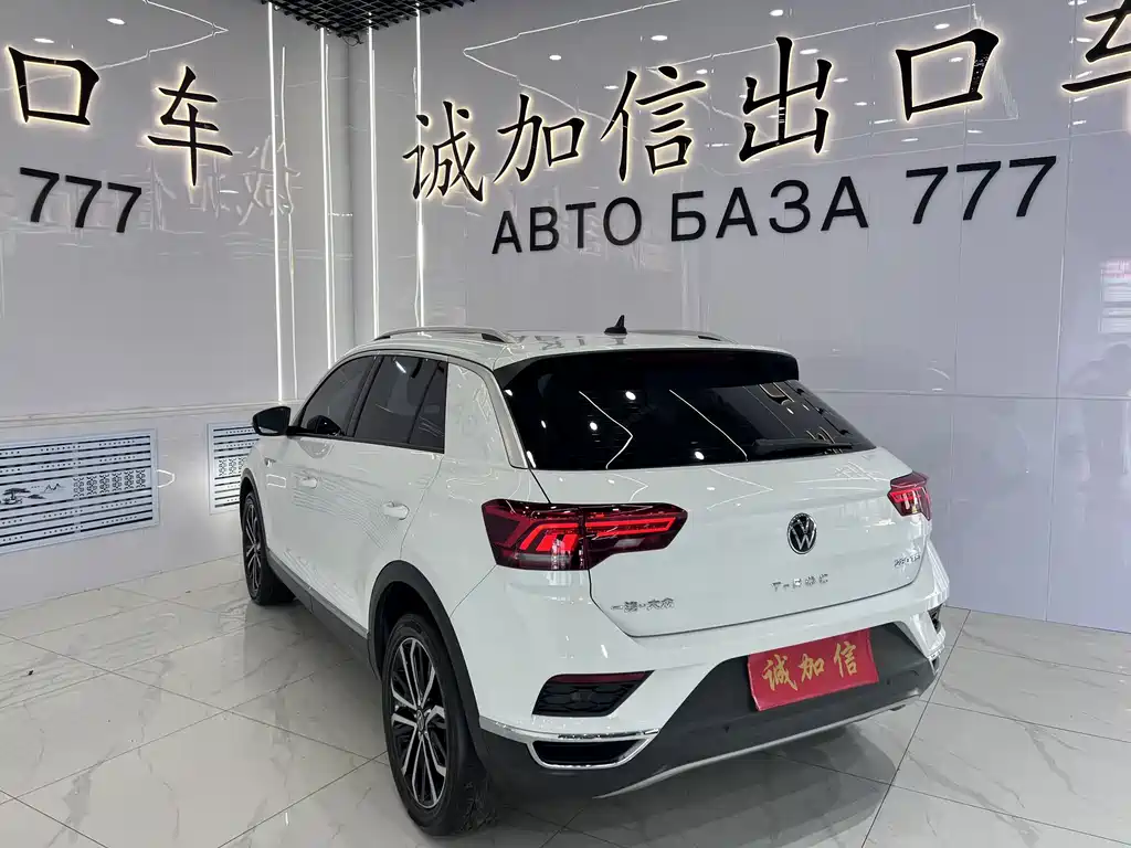 Volkswagen T-Roc 2023 — фото 4
