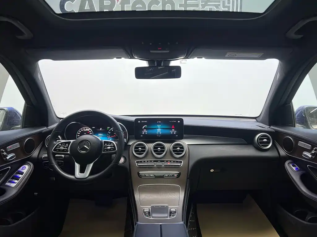 Mercedes-Benz GLC 2020 — фото 13