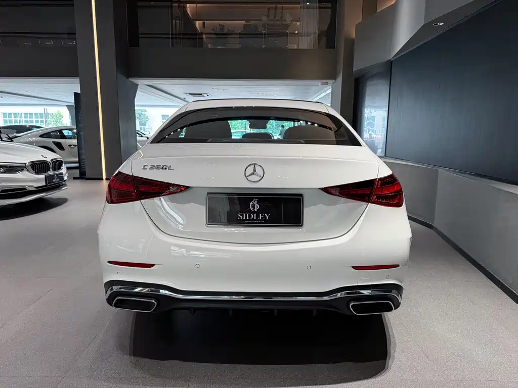 Mercedes-Benz C-Class 2023 — фото 5