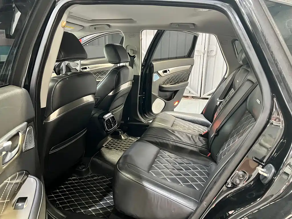 GAC Motor Trumpchi GA8 2018 — фото 6