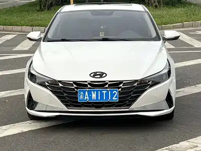 Hyundai Elantra 2022