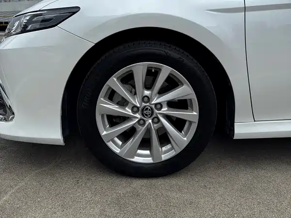 Toyota Camry 2021