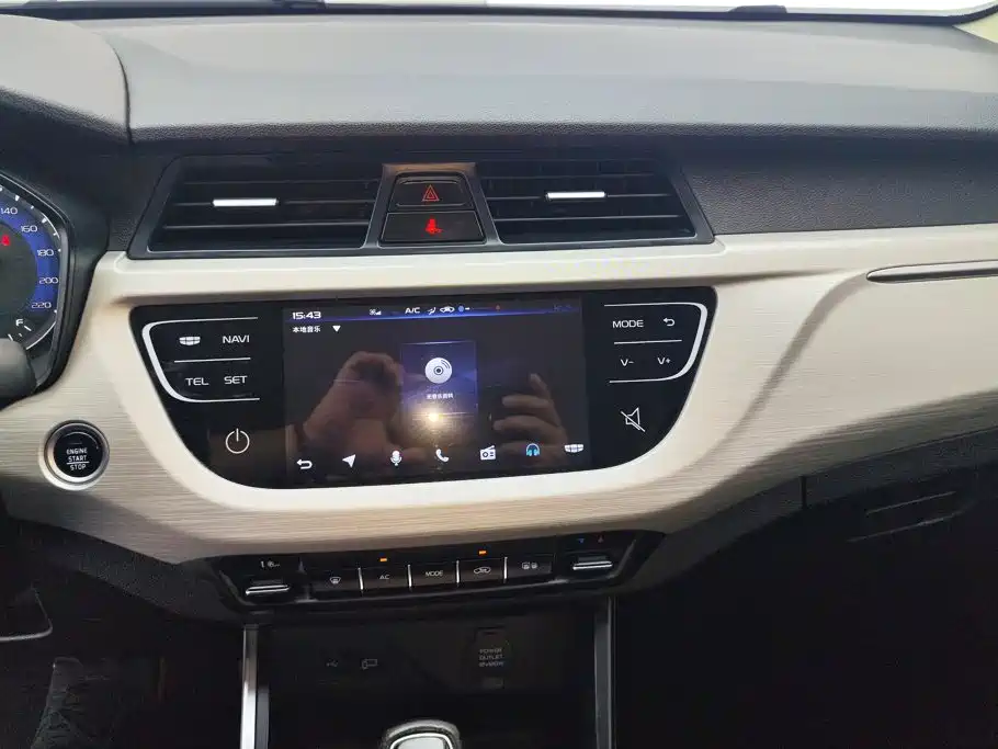 Geely Vision X3 2021 — фото 13