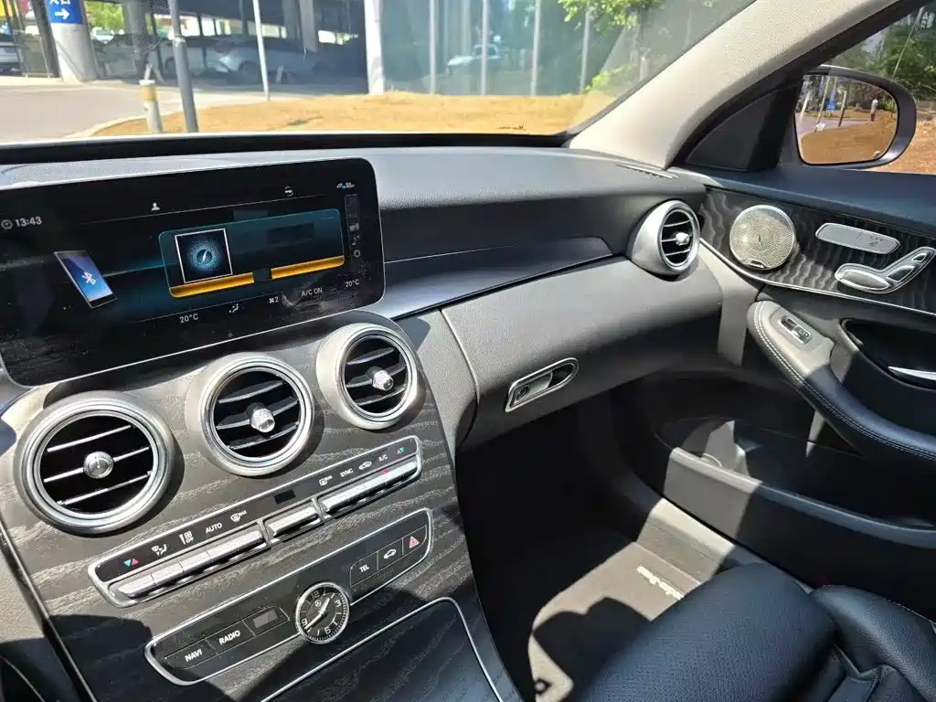 Mercedes-Benz C-Class 2020 — фото 6