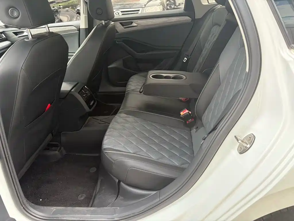 Volkswagen Sagitar 2023
