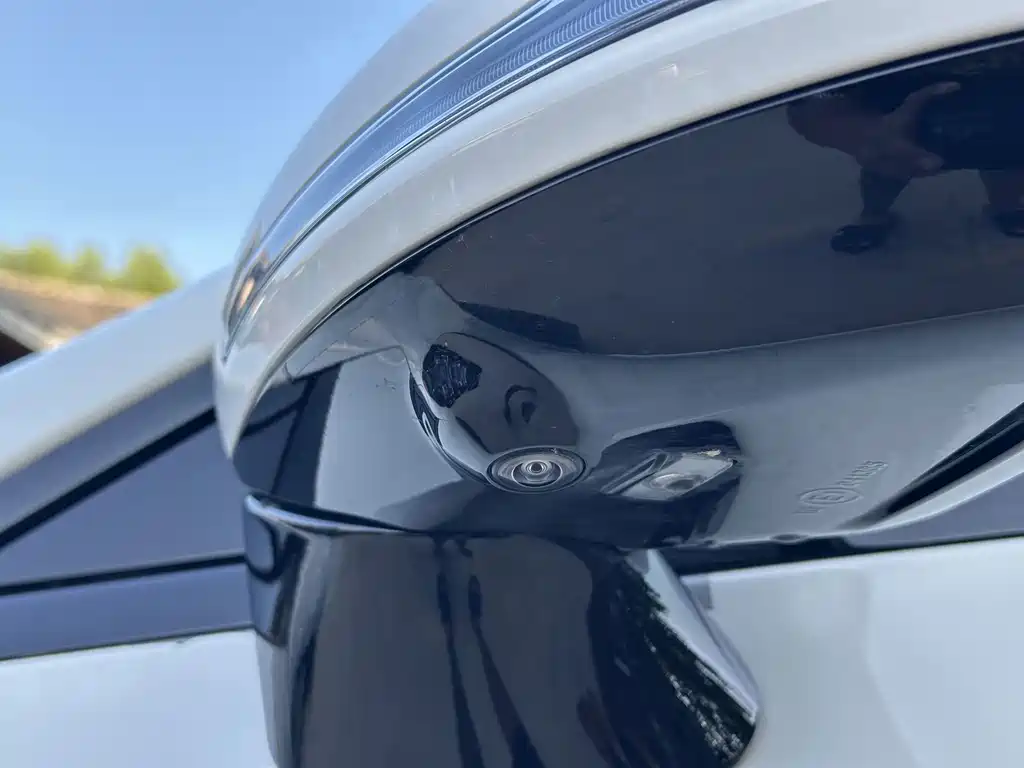 Mercedes-Benz E-Class 2022 — фото 20
