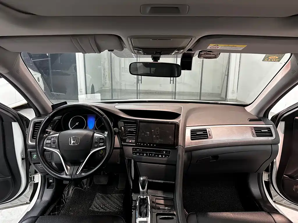 Honda Spirior 2018 — фото 9