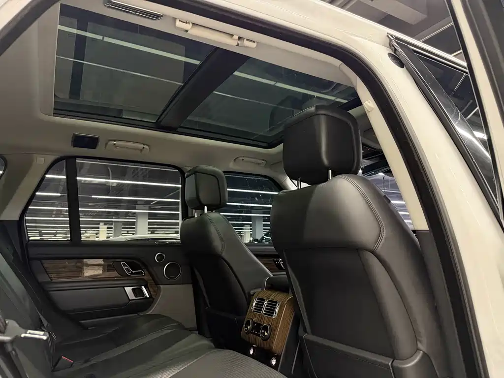 Land Rover Range Rover 2018 — фото 13