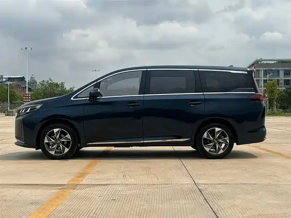 GAC Trumpchi M6 2023