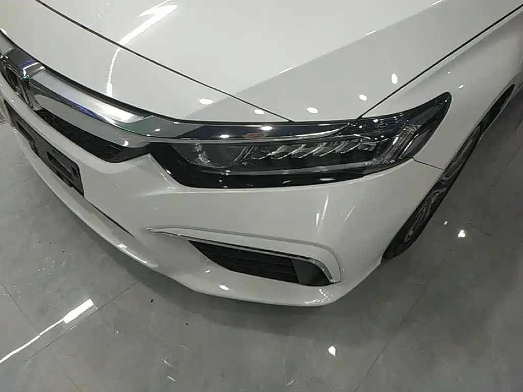 Honda Inspire 2019 — фото 24