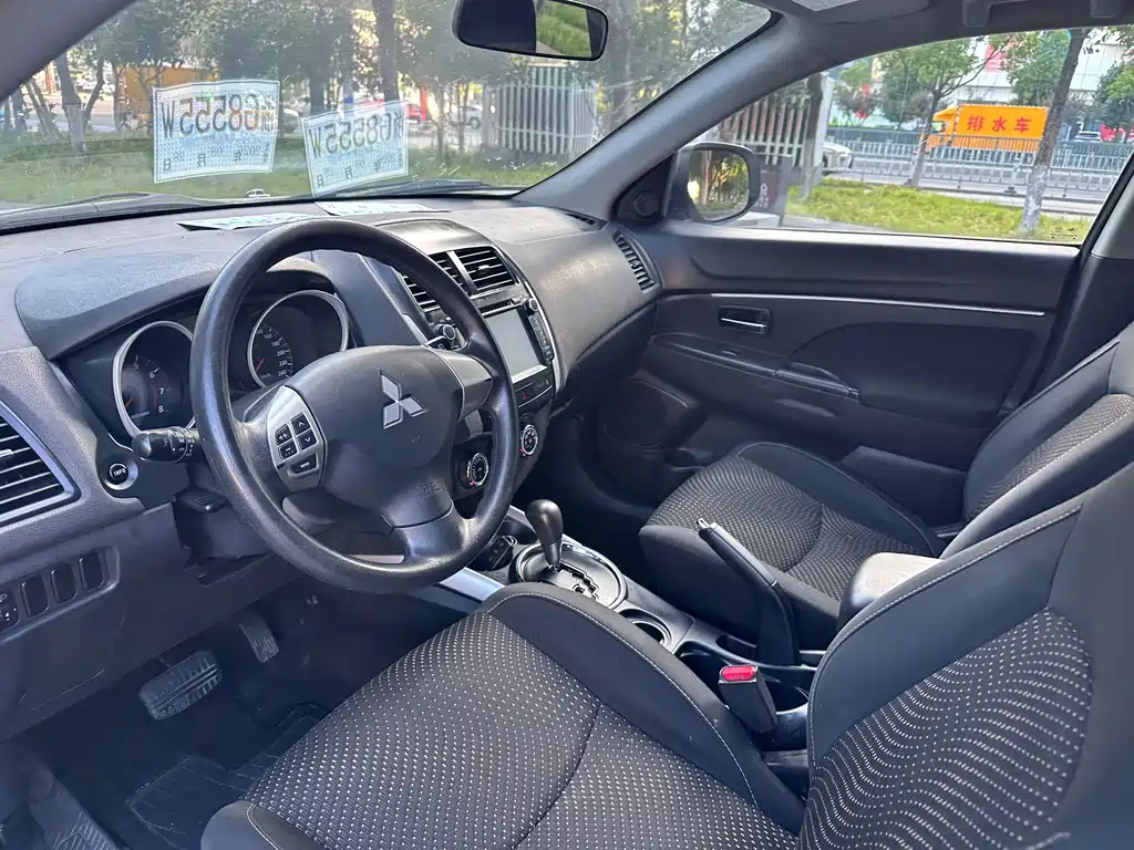 Mitsubishi Jinxuan ASX 2014 — фото 15