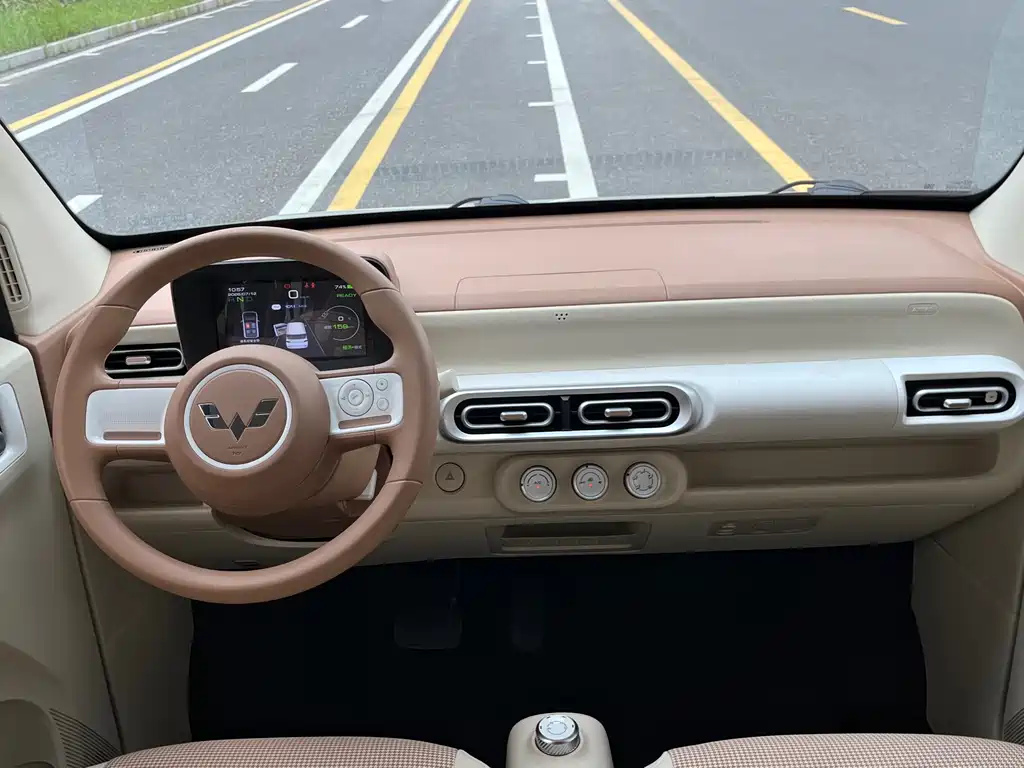 Wuling MINIEV 2025