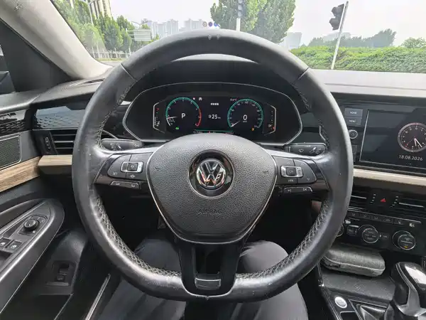 Volkswagen Passat 2019