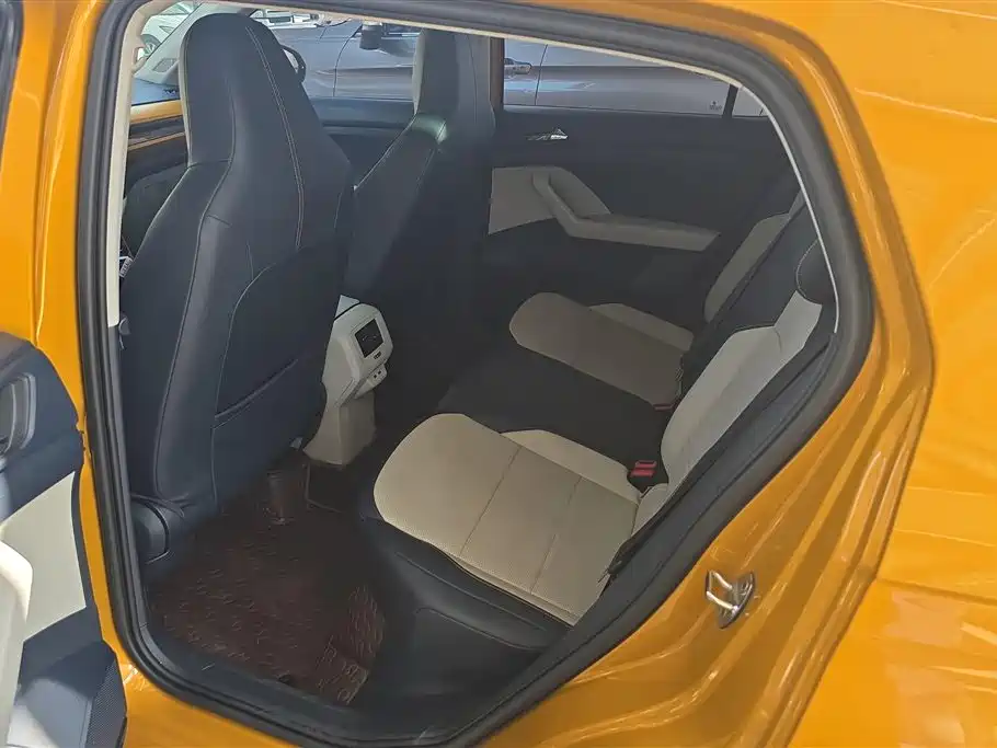 Volkswagen T-Cross 2019 — фото 11